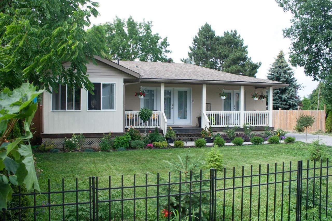 Summer Solstice Bed & Breakfast Niagara-on-the-Lake Екстер'єр фото